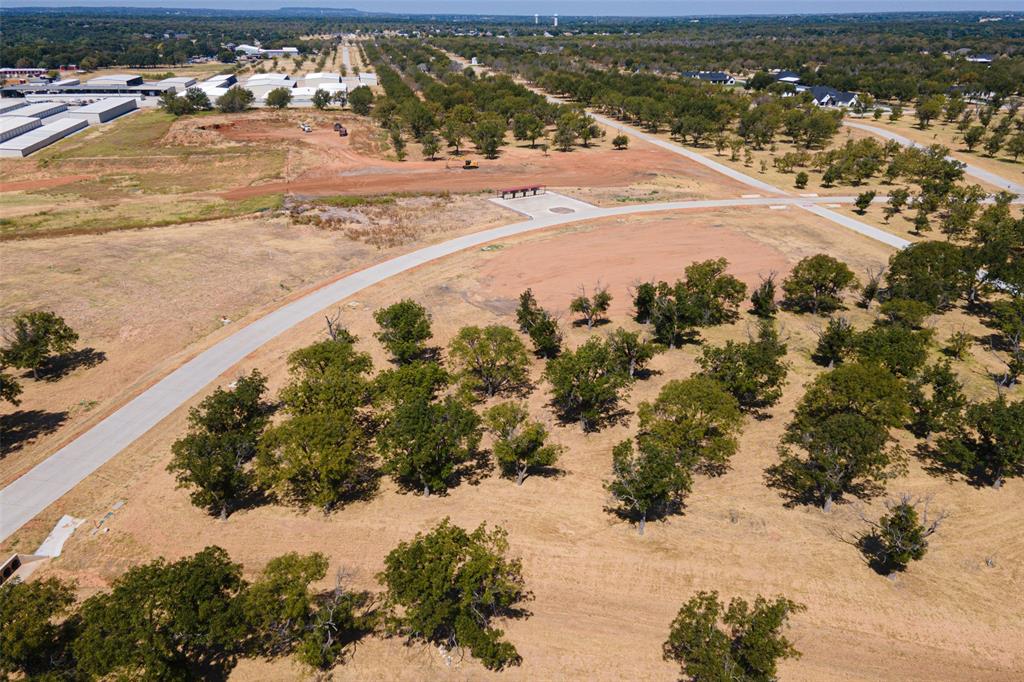 2312 E Landings Property Photo 4