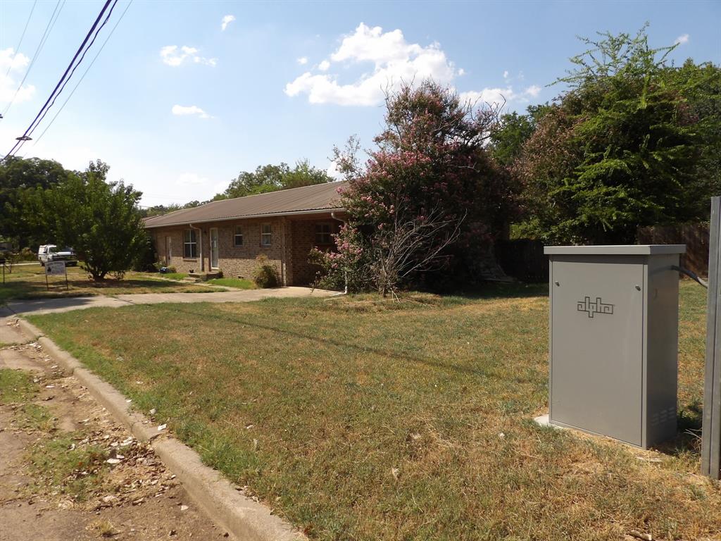 402 Keith Street Property Photo 3