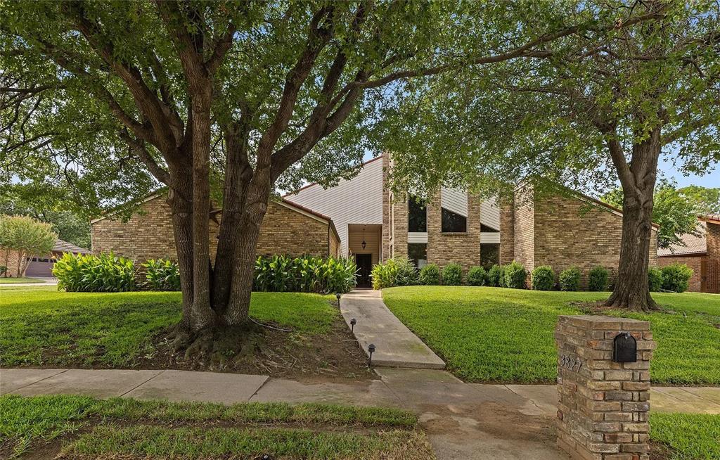 3827 Ashbury Lane Property Photo 1