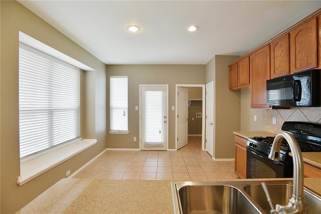 9109 Nathaniel Drive Property Photo 2