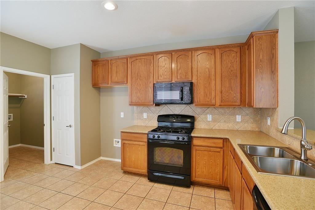 9109 Nathaniel Drive Property Photo 9