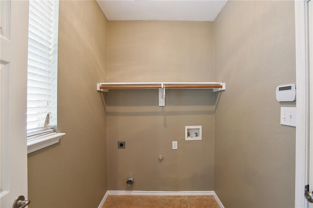 9109 Nathaniel Drive Property Photo 14