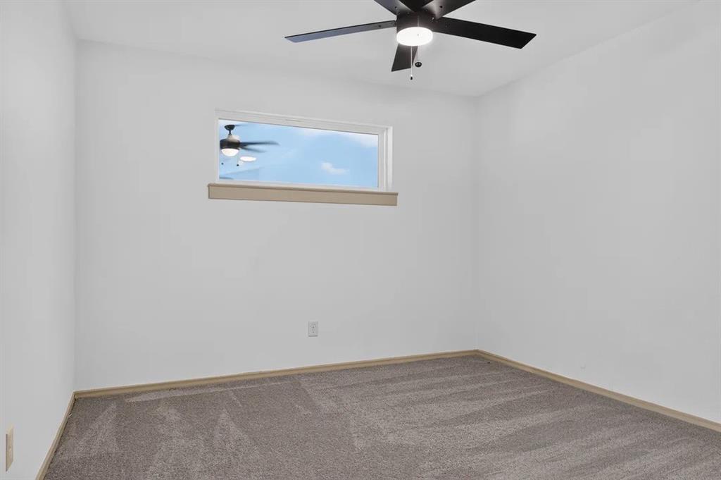 3811 Ovid Avenue Property Photo 15