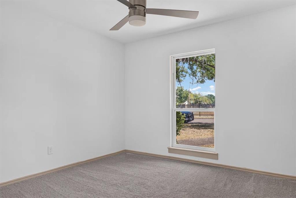 3811 Ovid Avenue Property Photo 18