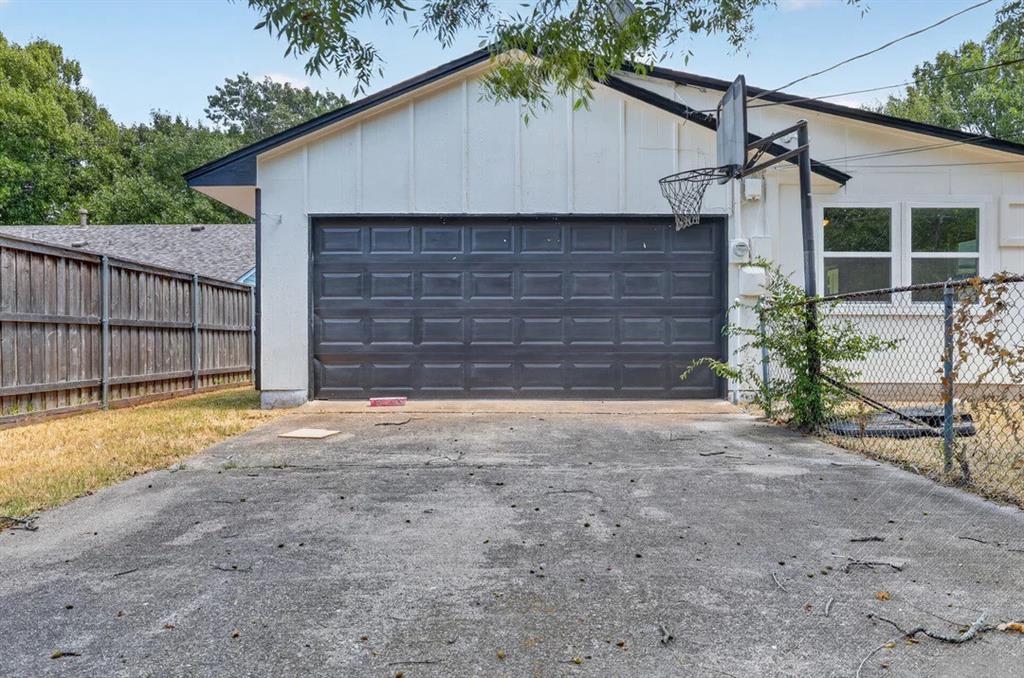 3811 Ovid Avenue Property Photo 25