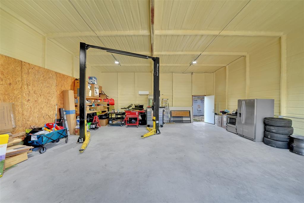 701 Overland Trail Property Photo 33