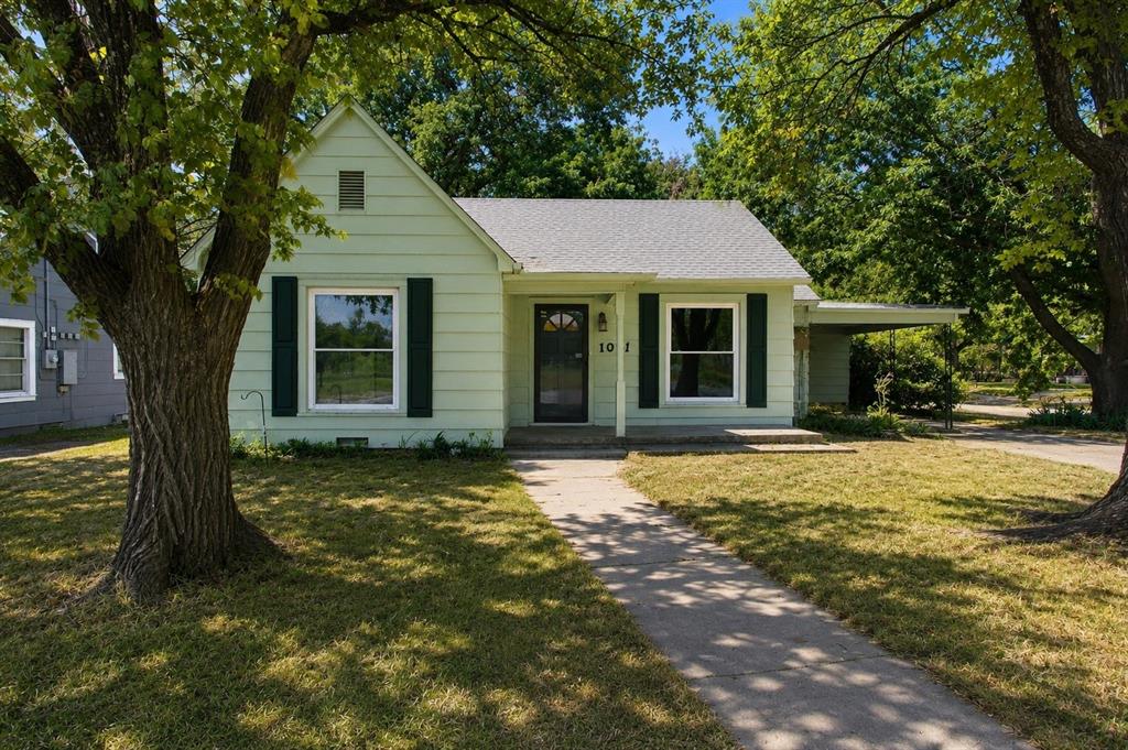 1031 Ritchey Street Property Photo 1