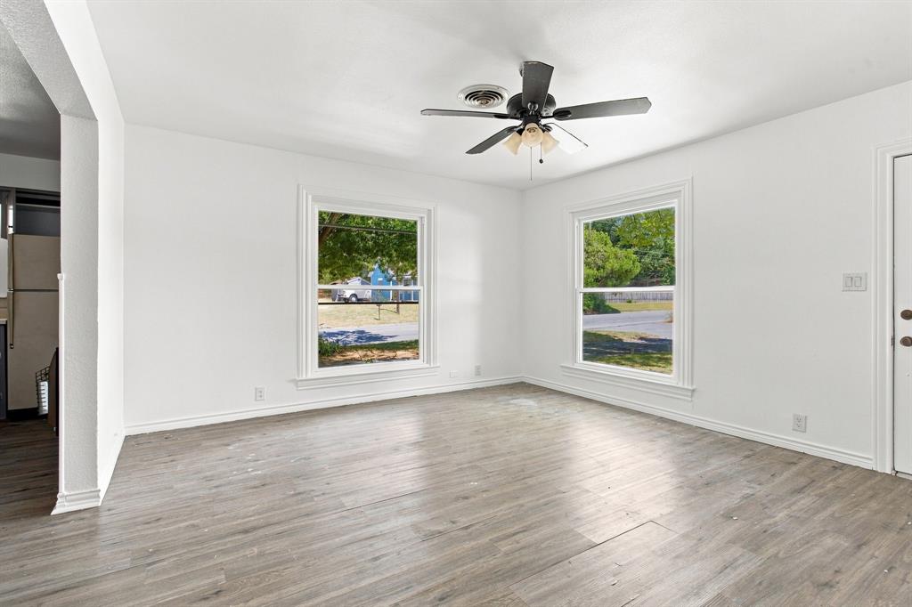 1031 Ritchey Street Property Photo 6