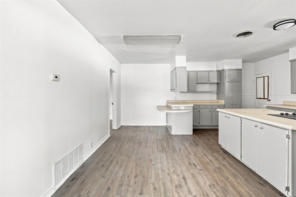 1031 Ritchey Street Property Photo 13