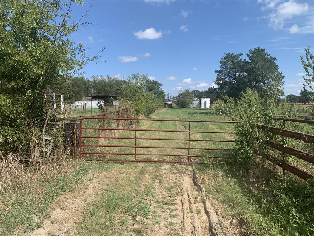 2165 County Road 3304 Property Photo 6