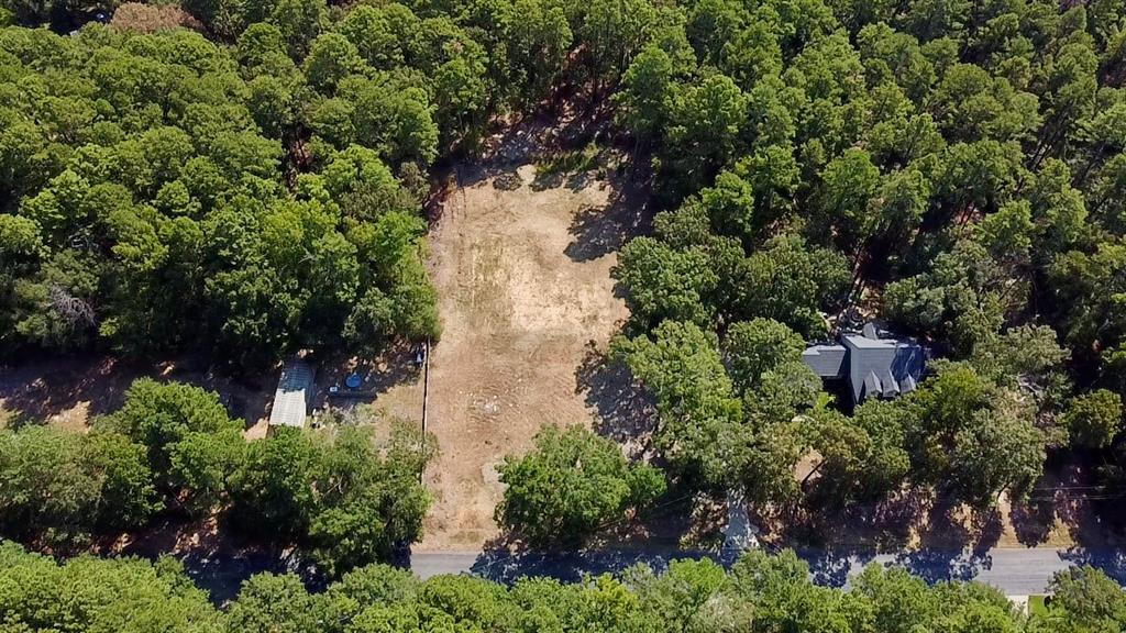 18084 Deer Trail Property Photo 11