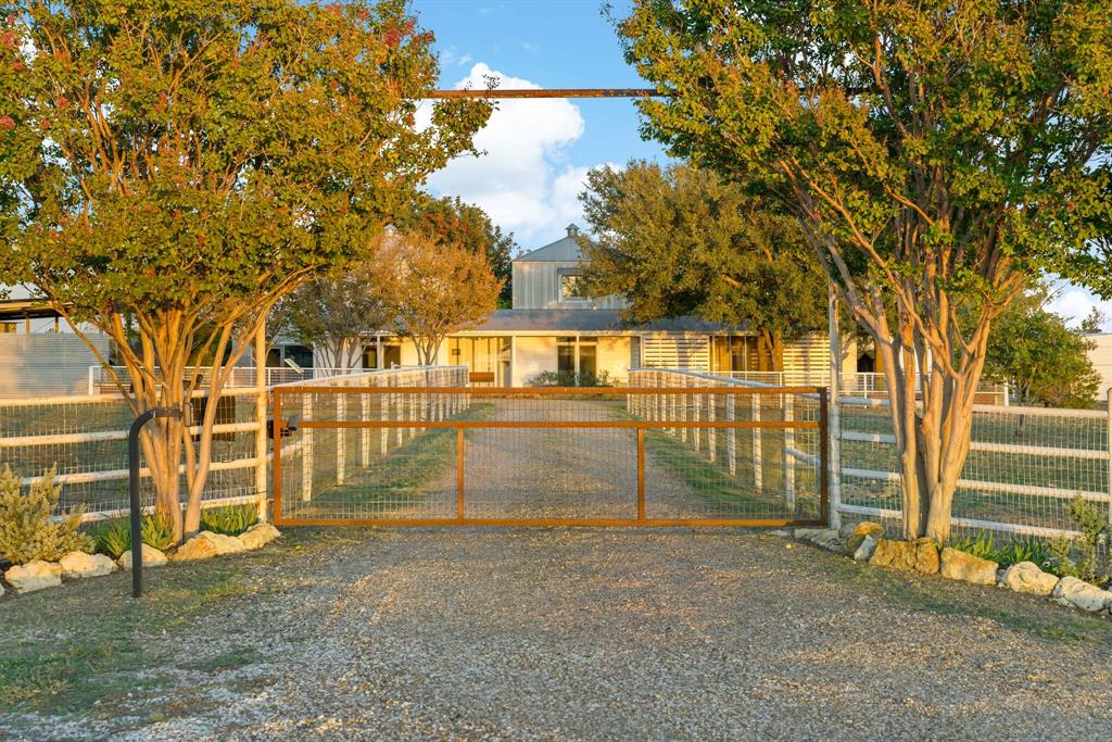 2436 Big Sky Trail Property Photo 5