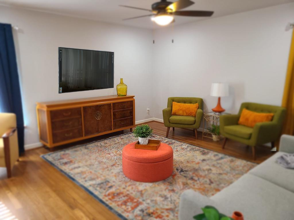 6331 Scyene Road Property Photo 3