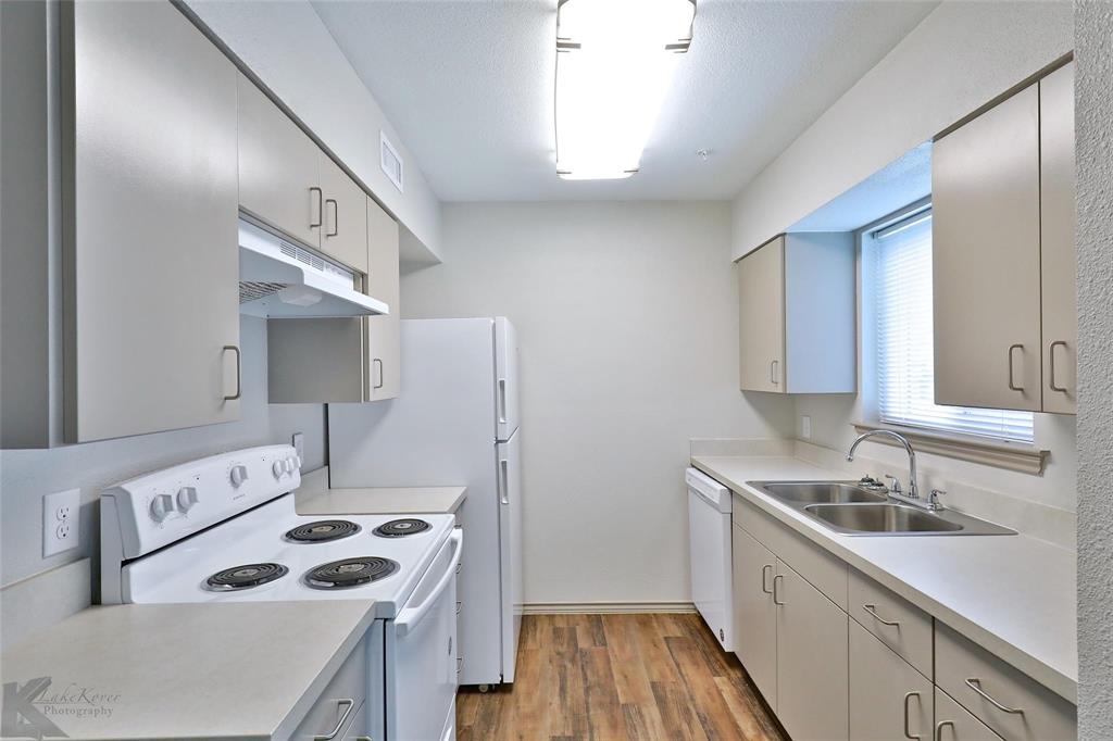 2800 Sayles Boulevard 02 A Property Photo 15