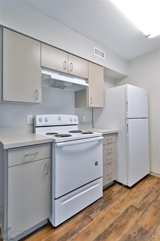 2800 Sayles Boulevard 02 A Property Photo 23