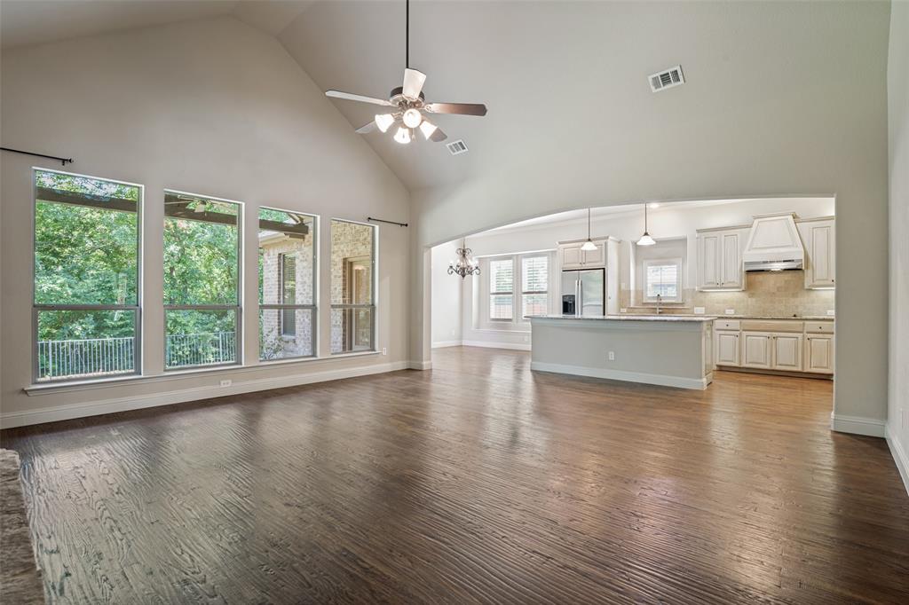 2512 Cedarwood Trail Property Photo 4