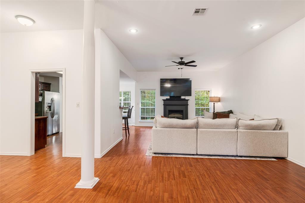 139 Parc Ouest Drive Property Photo 6