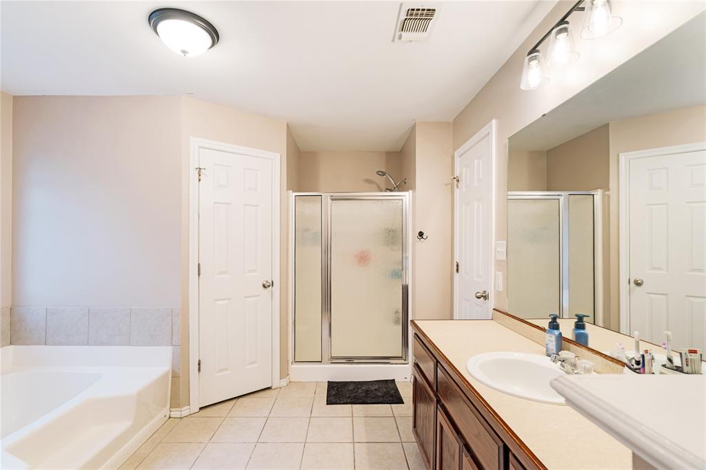 139 Parc Ouest Drive Property Photo 15