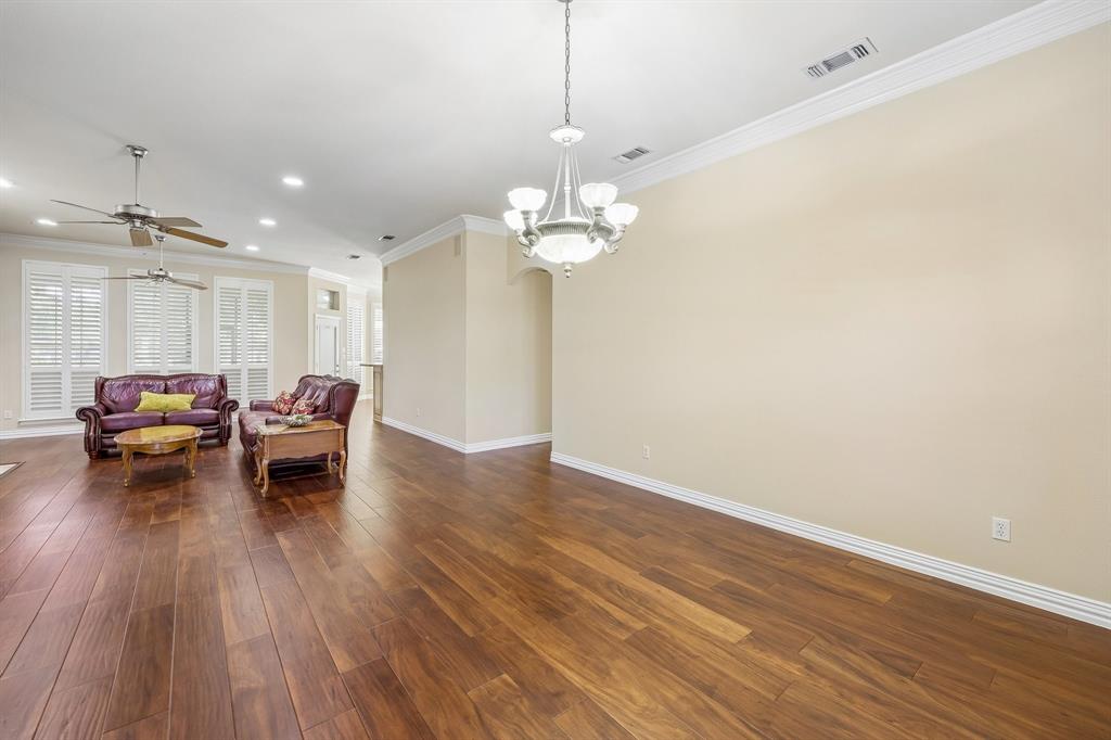 5409 Wedgefield Road Property Photo 7