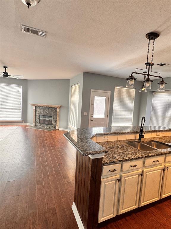 7585 Ravenhill Drive Property Photo 17