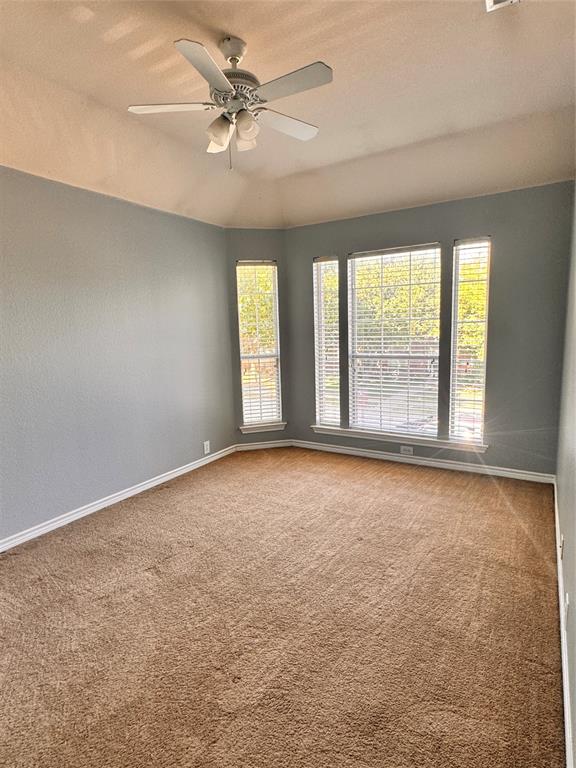 7585 Ravenhill Drive Property Photo 21