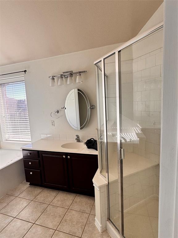 7585 Ravenhill Drive Property Photo 28