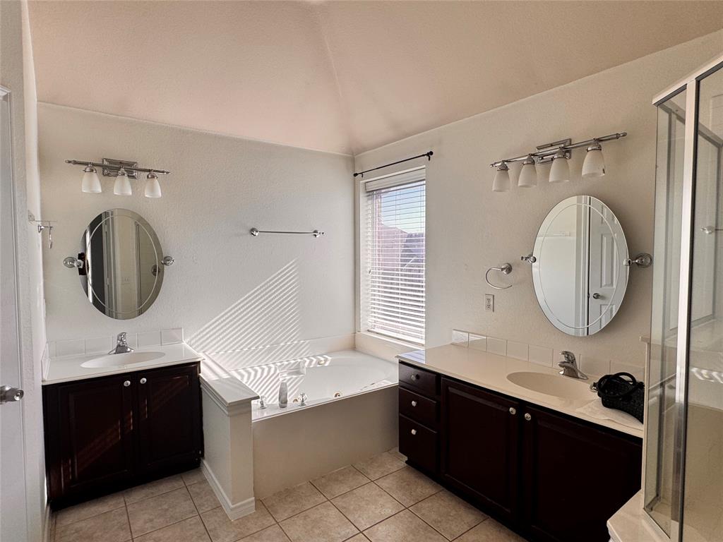 7585 Ravenhill Drive Property Photo 29