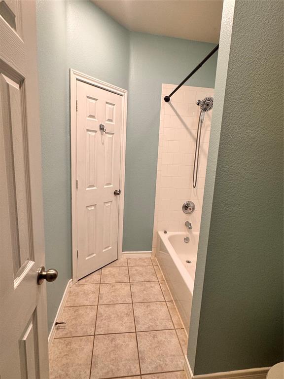 7585 Ravenhill Drive Property Photo 33
