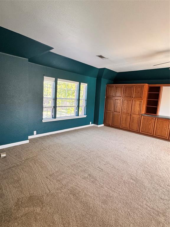 7585 Ravenhill Drive Property Photo 34