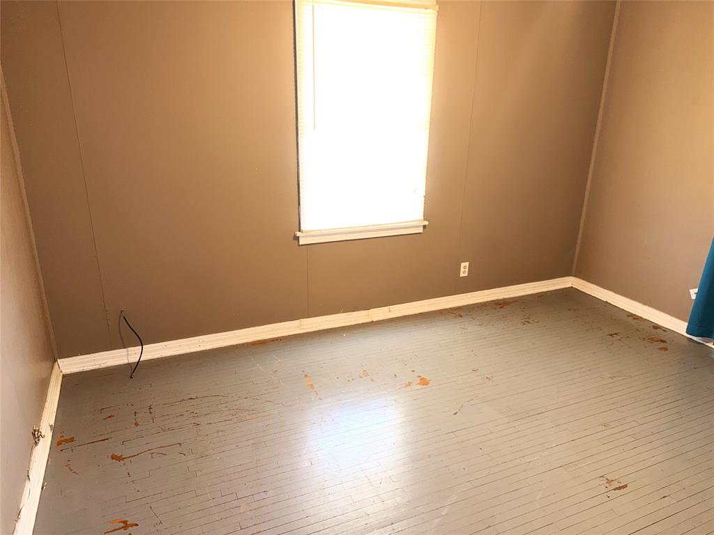 1211 W 12th Street Property Photo 24