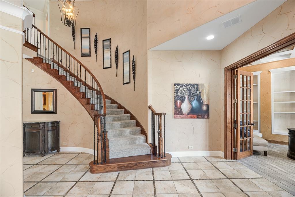 409 Silverado Trail Property Photo 5