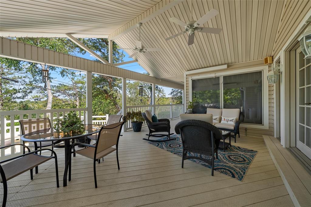 1300 Circlewood Drive Property Photo 4