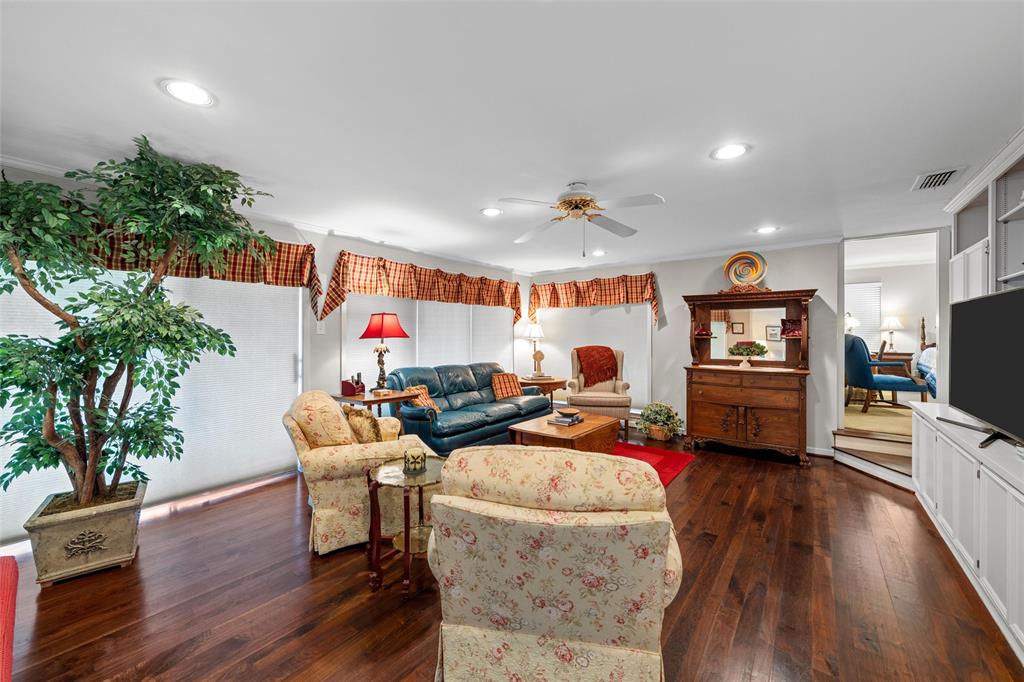 1300 Circlewood Drive Property Photo 17