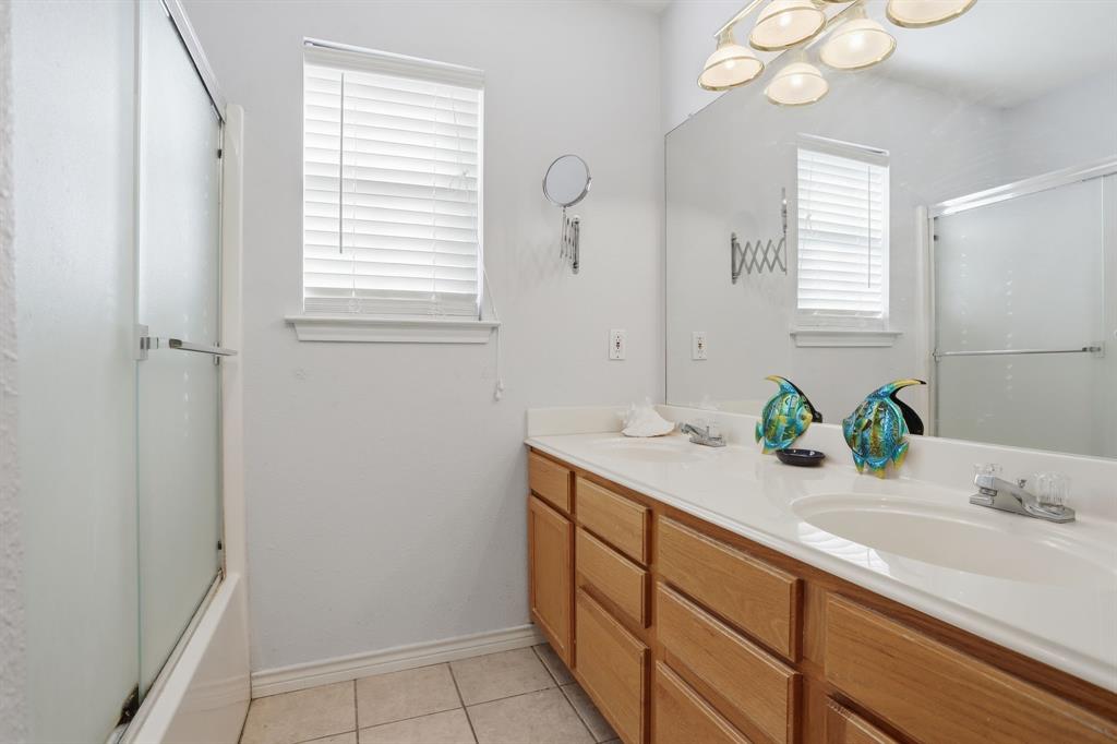921 Calder Street Property Photo 15