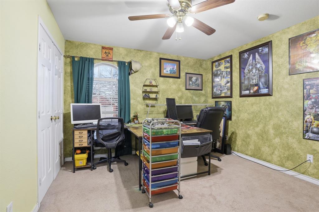 921 Calder Street Property Photo 17