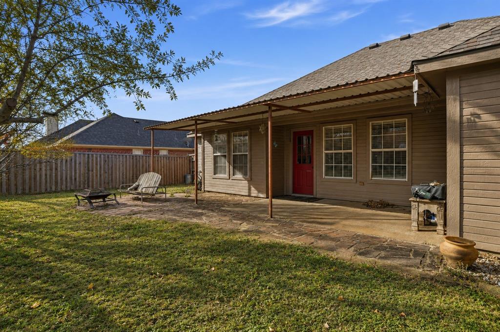 921 Calder Street Property Photo 22