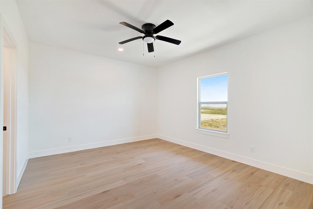 225 Private Road 33083 Property Photo 11