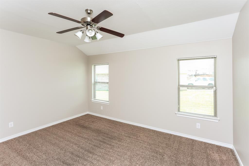 623 Hilton Drive Property Photo 6
