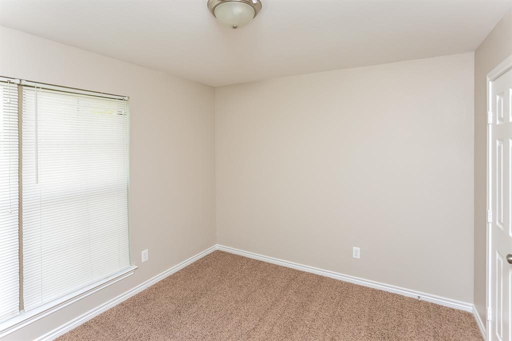 623 Hilton Drive Property Photo 8