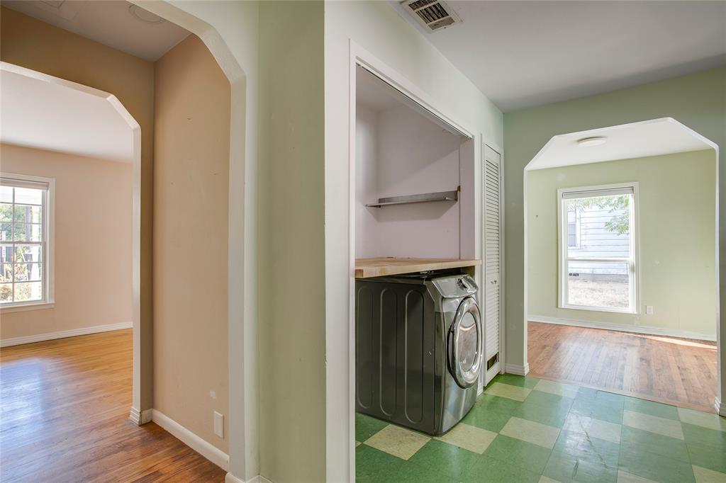 1806 Lakeland Drive Property Photo 12