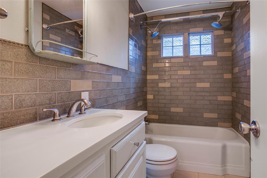 1806 Lakeland Drive Property Photo 14