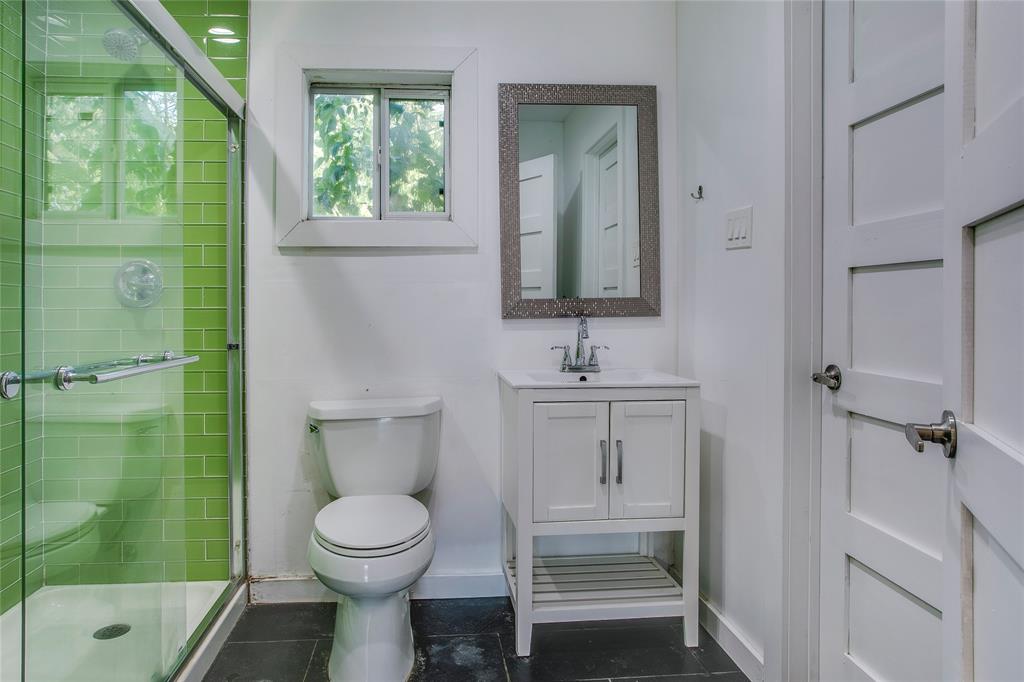 1806 Lakeland Drive Property Photo 24