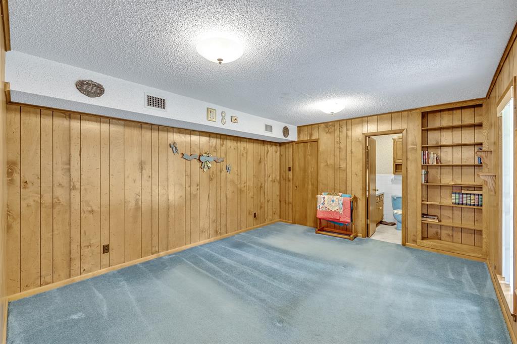 1368 County Road 2206 Property Photo 6