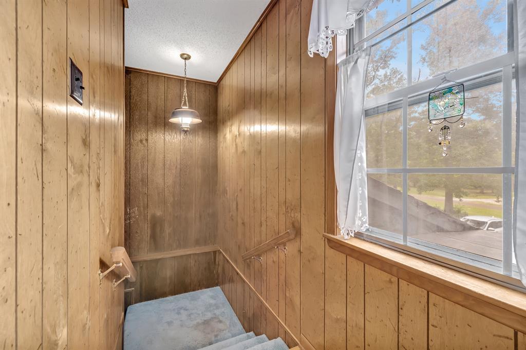 1368 County Road 2206 Property Photo 17