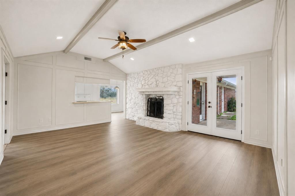 8076 Fm 35 Road Property Photo 6