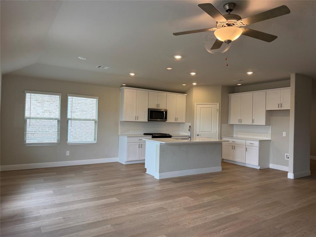 1093 Eagle Run Lane Property Photo 3