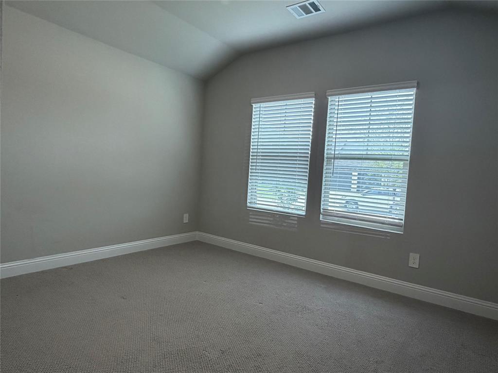 1093 Eagle Run Lane Property Photo 8