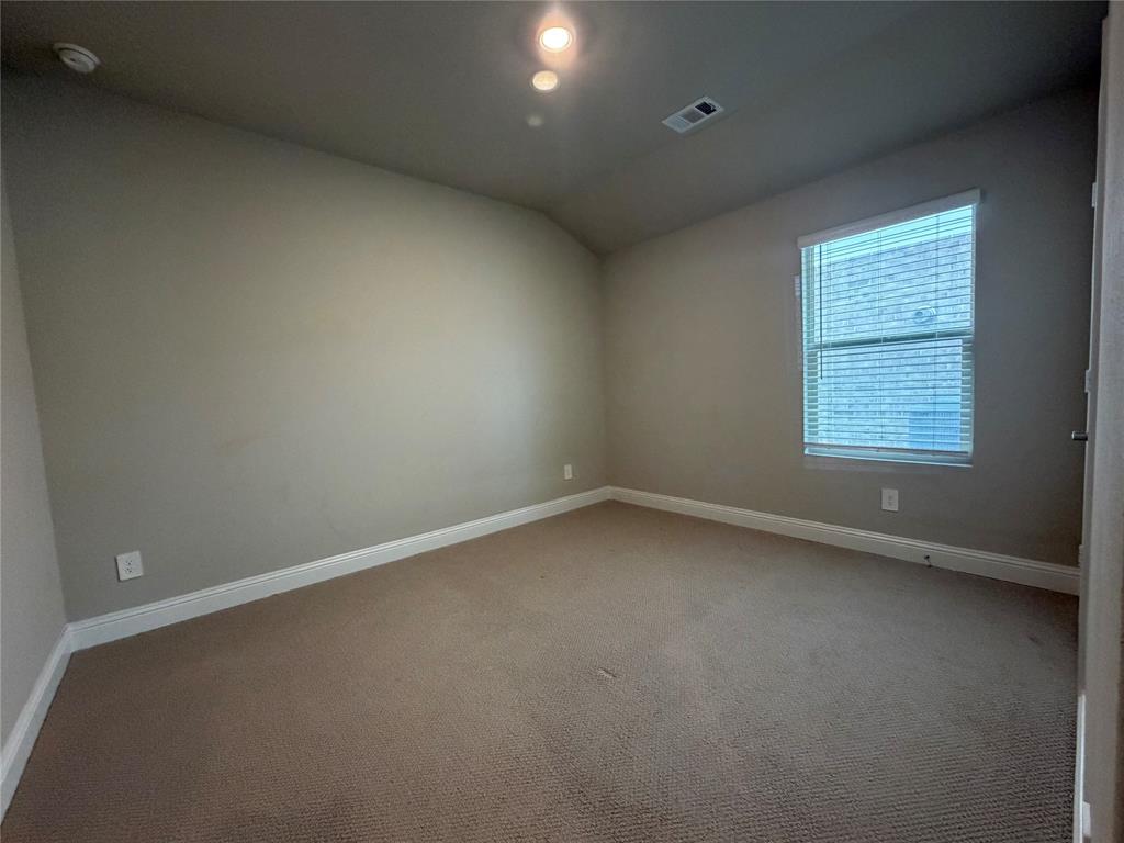 1093 Eagle Run Lane Property Photo 12