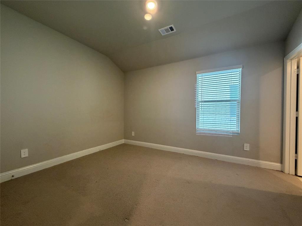 1093 Eagle Run Lane Property Photo 15