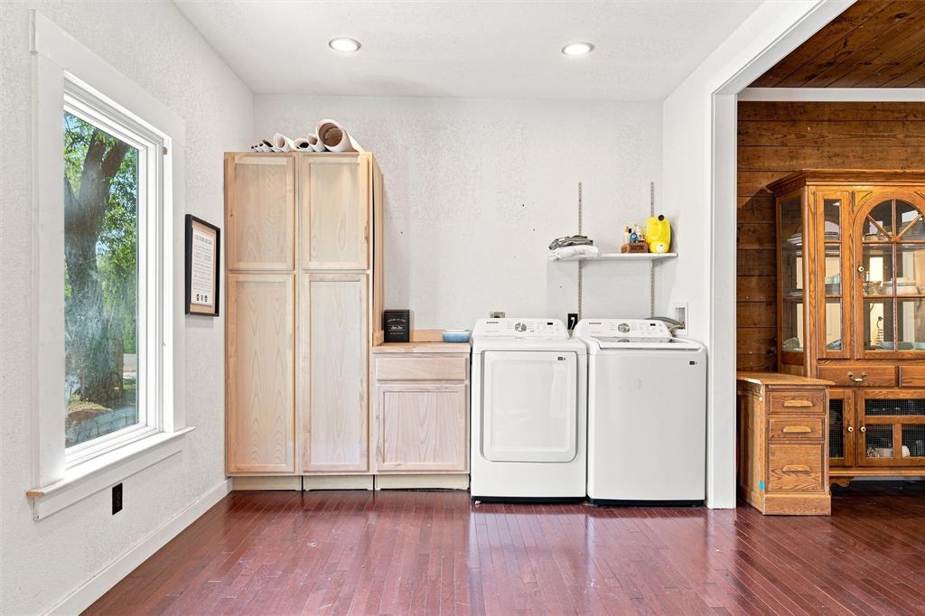 202 E Avenue Property Photo 11